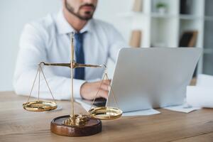 Advogados Online: 10 Advogados que Fazem Consulta Online - Quanto Custa?